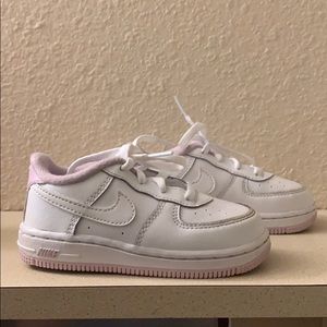 Toddlers Air Force 1 sneakers size 8c